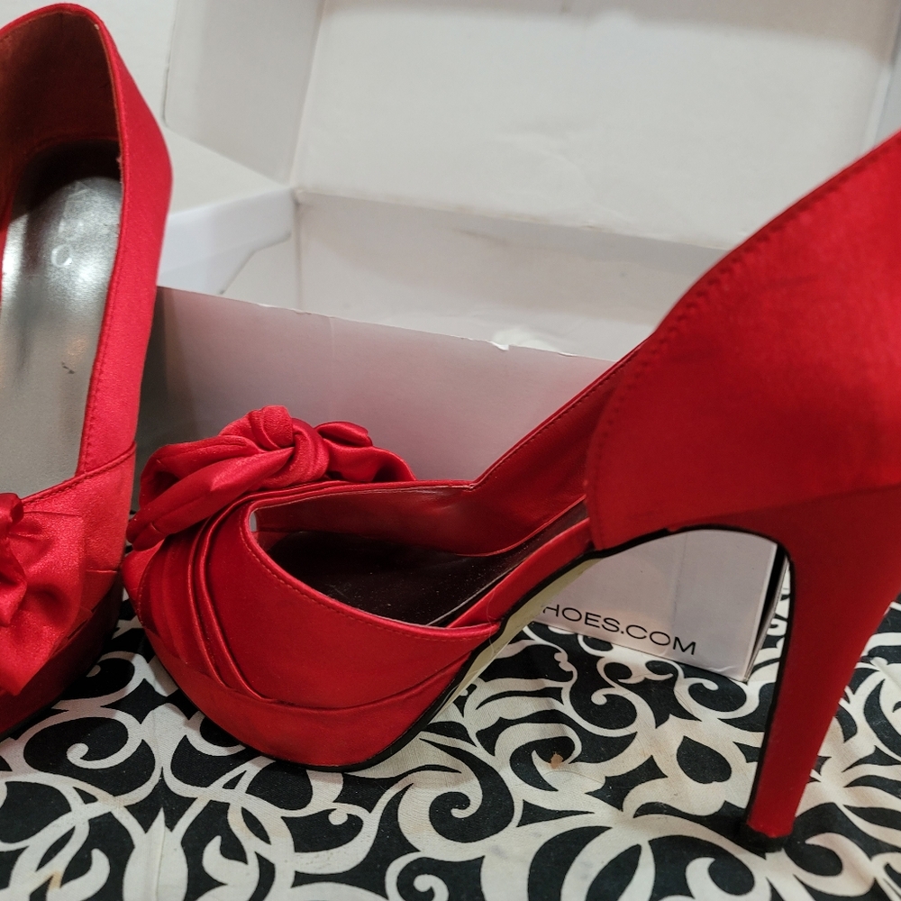 Aldo satin bow front heel , red - Picture 4 of 9